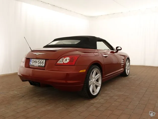 Chrysler Crossfire Roadster 3,2 V6 M6 - Nahat, Vakkari, Ilma Image 8